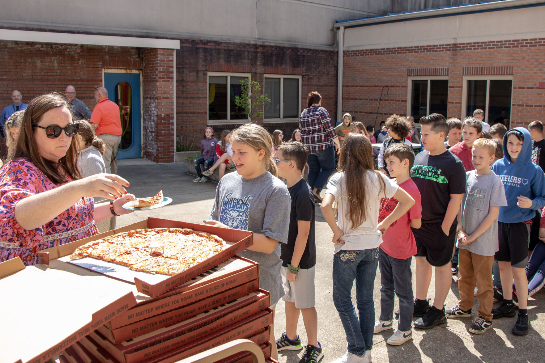 220511-news-summitelem01.jpg